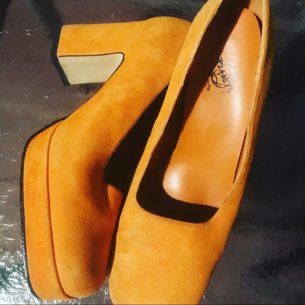 Women’s sandals